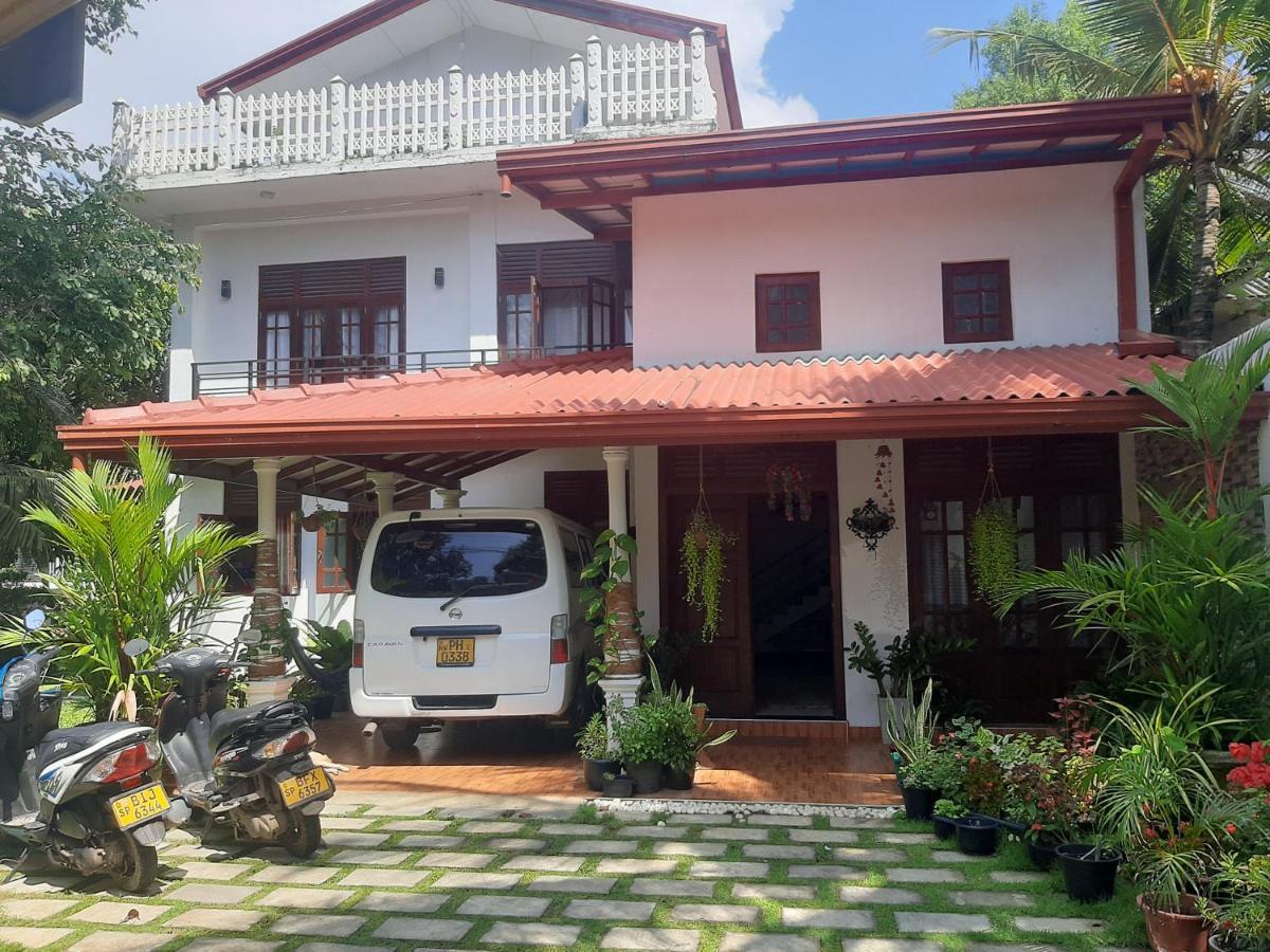 Abinu"S Place Dickwella Exterior photo